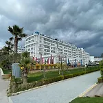Mistea Golem (Tirana)